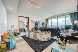 the-solitaire photo thumbnail #1